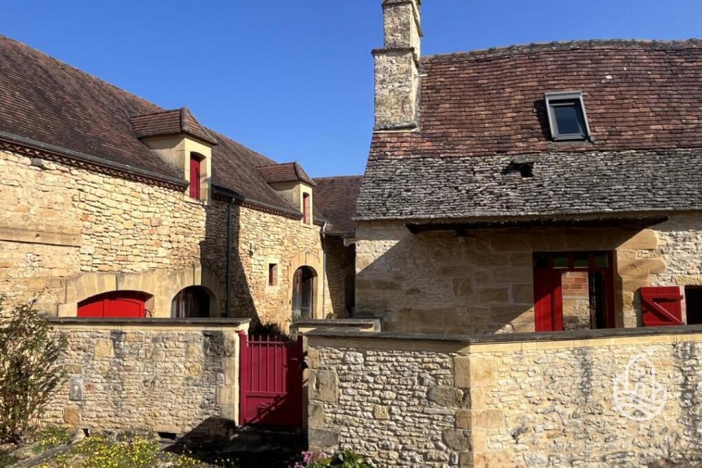Main image of property: Saint-Cyprien, Aquitaine, 24220, France