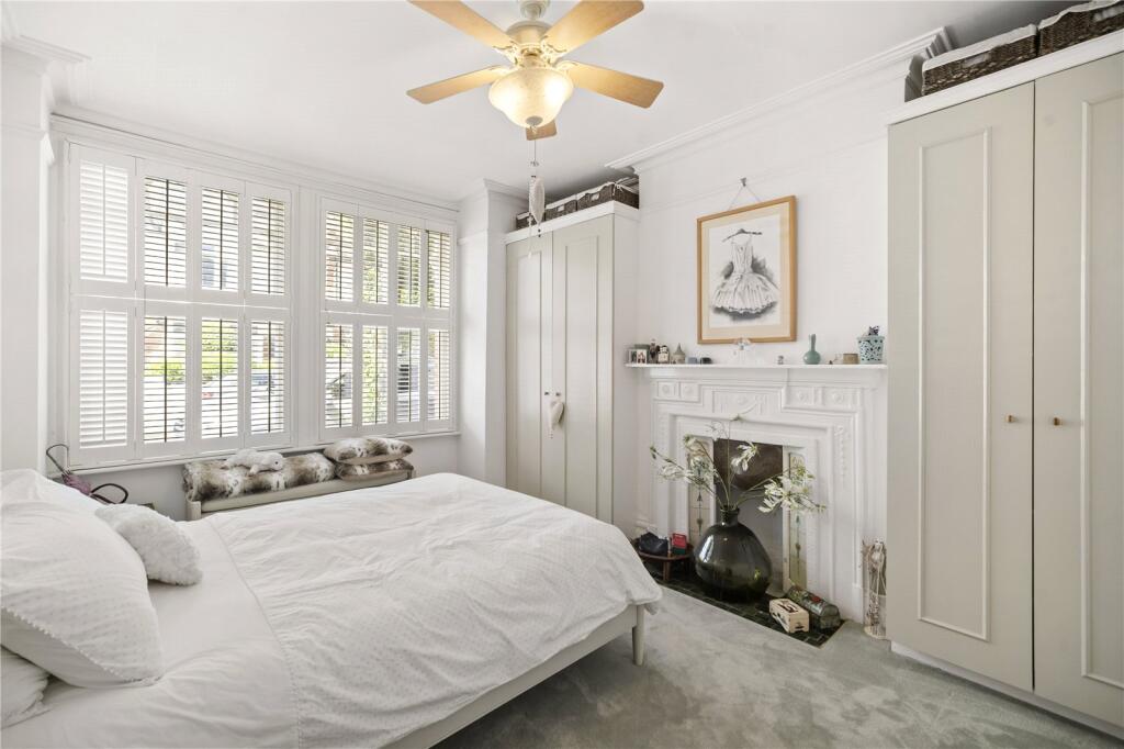 Apartment in London - More