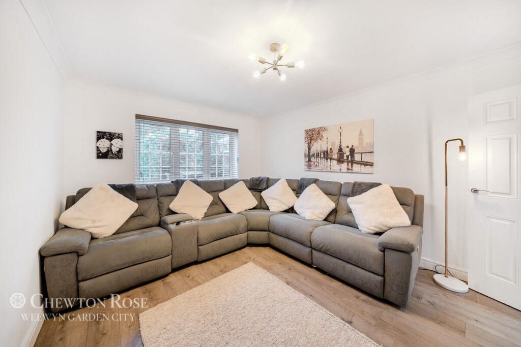 Additional image 35 of Manor Road, ST ALBANS