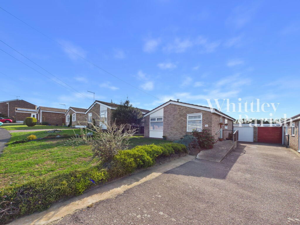 2-bed detached on St Andrews Road, Scole, Diss IP21 4DU, £280,000