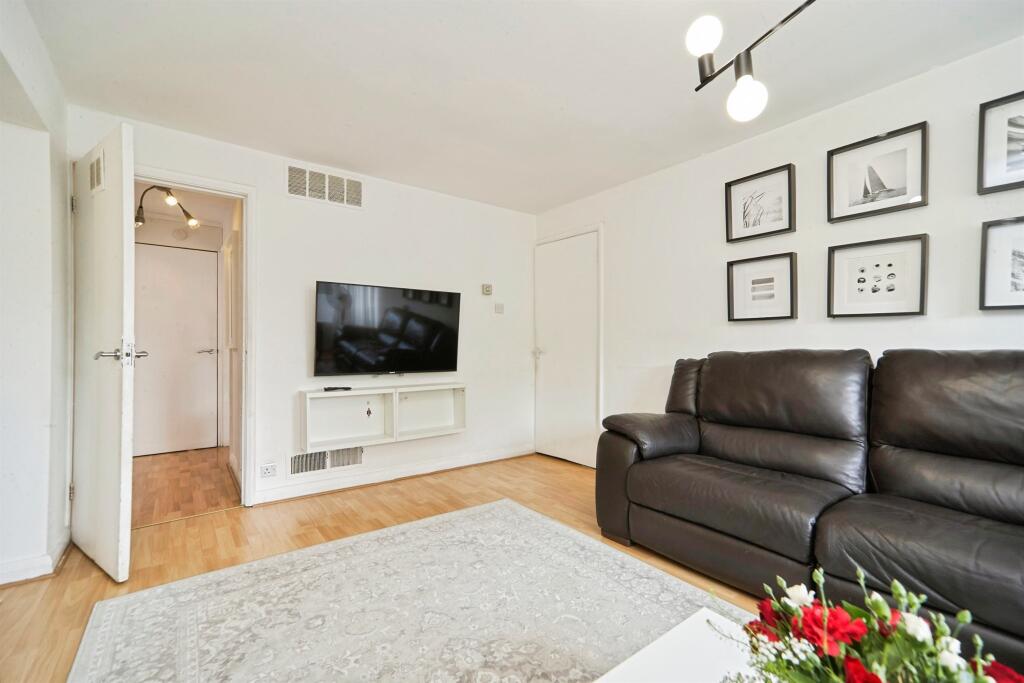 Apartment in Leeds, West Yorkshire - View 5