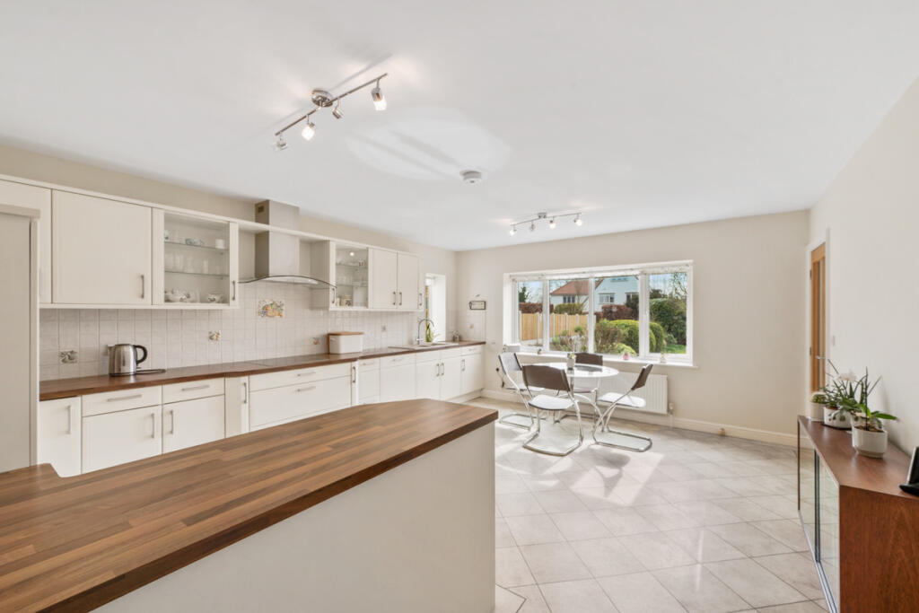 Wharfe Grove, Wetherby, West Yorkshire photo 4