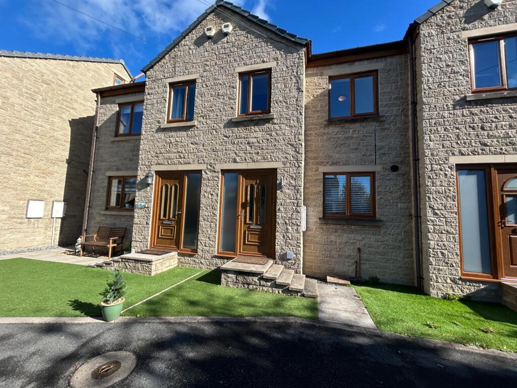 Main image of property: Swincliffe Gardens, Gomersal, Cleckheaton, BD19