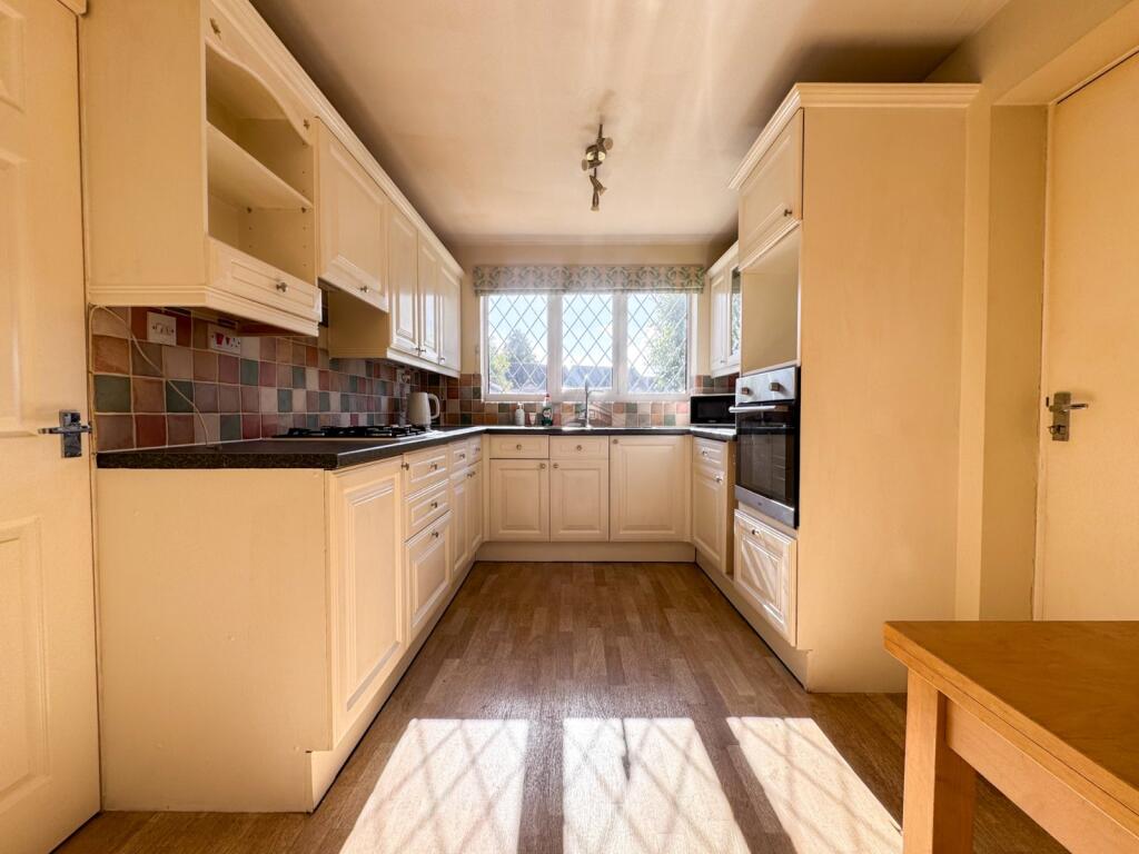 House in Bristol, Bradley Stoke - View 5