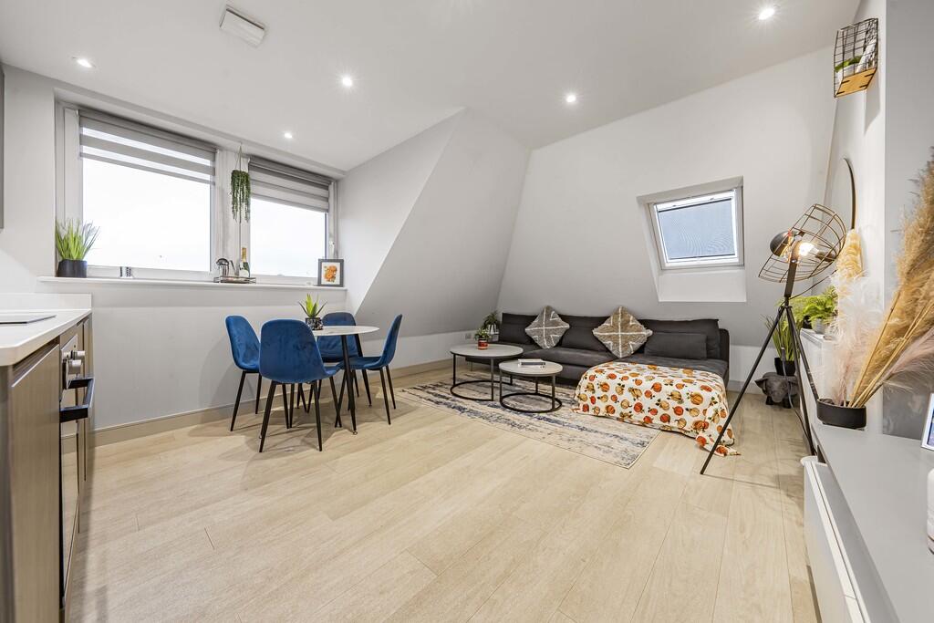 Main image of property: High Street, Uxbridge