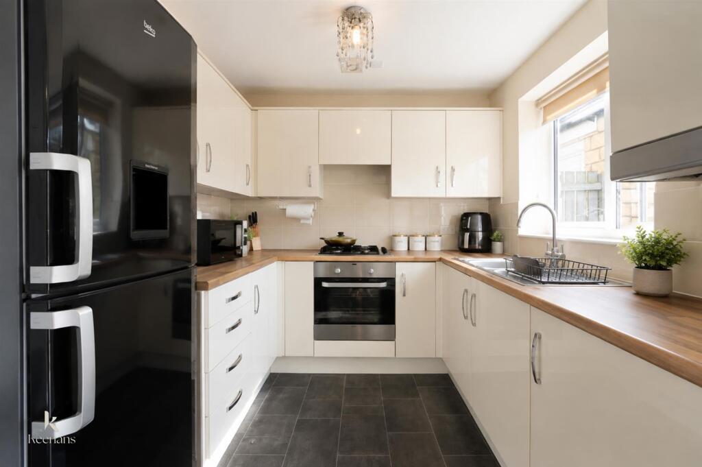 House in Burnley, Lancashire - View 4