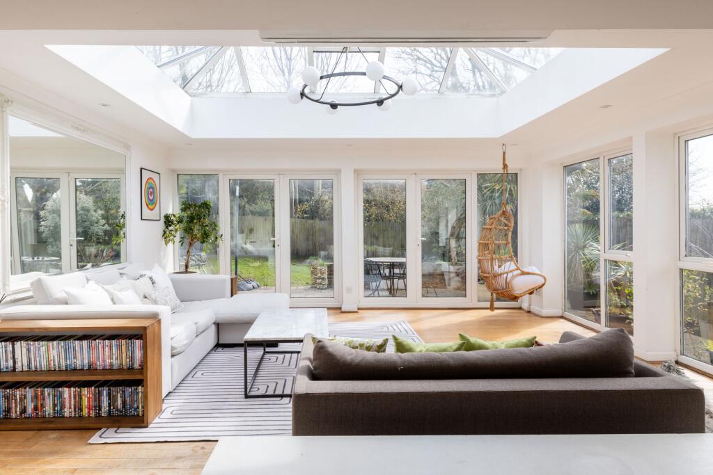 Main image of property: Tongdean Road, Hove