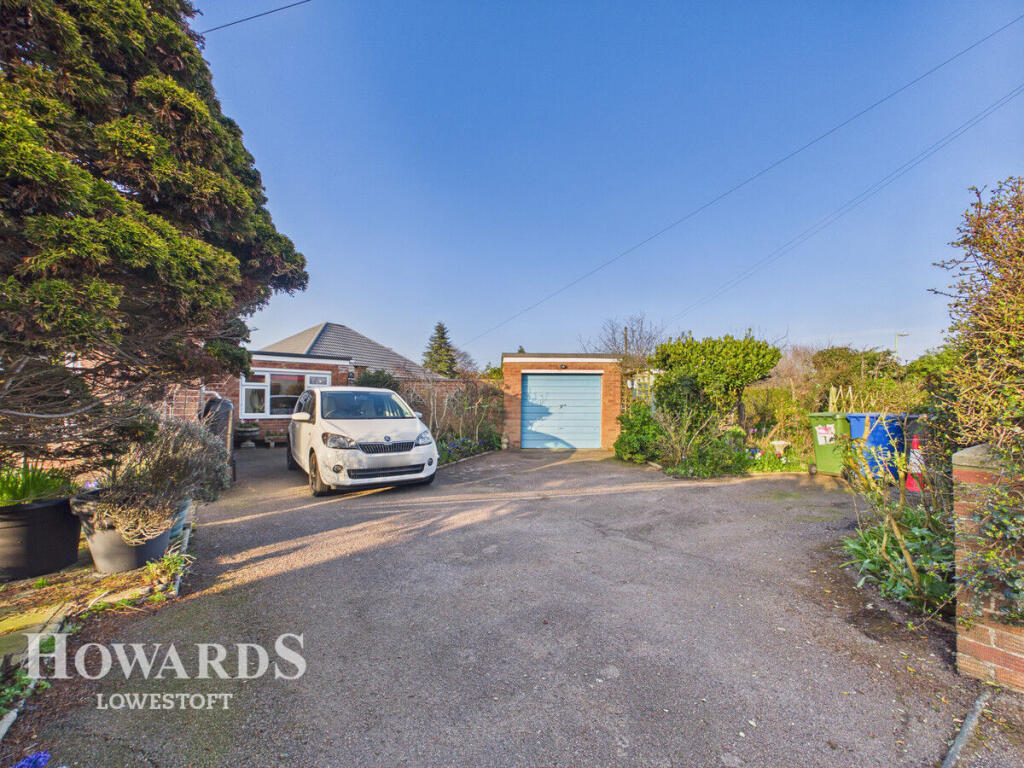 Somerleyton Road, Oulton photo 4