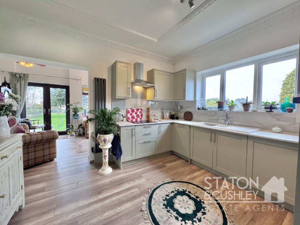 Alfreton Road, Sutton-In-Ashfield, NG17 - More