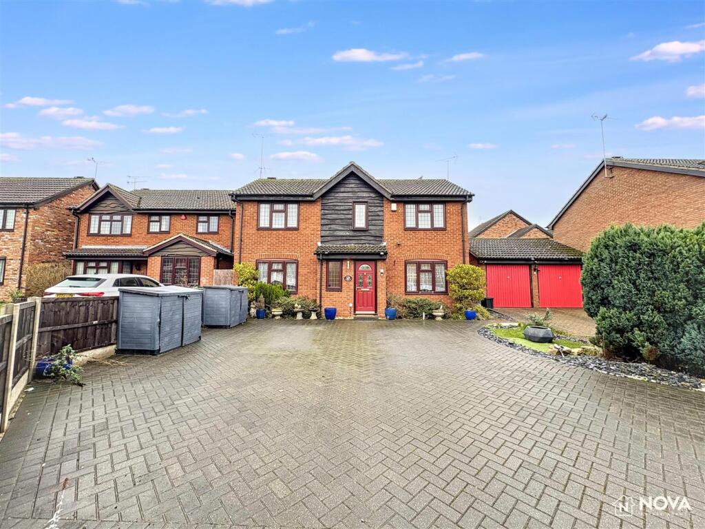 Main image of property: Woodmere, Luton
