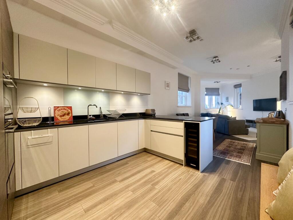 Apartment in Glasgow - More