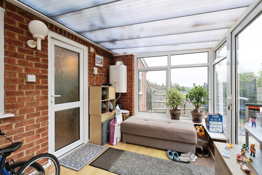 House in Salisbury, Amesbury - View 5