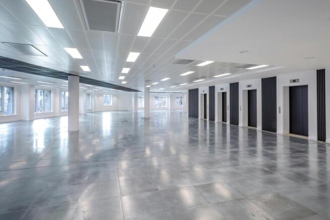 1 Kingsway 5th Floor 02.jpg