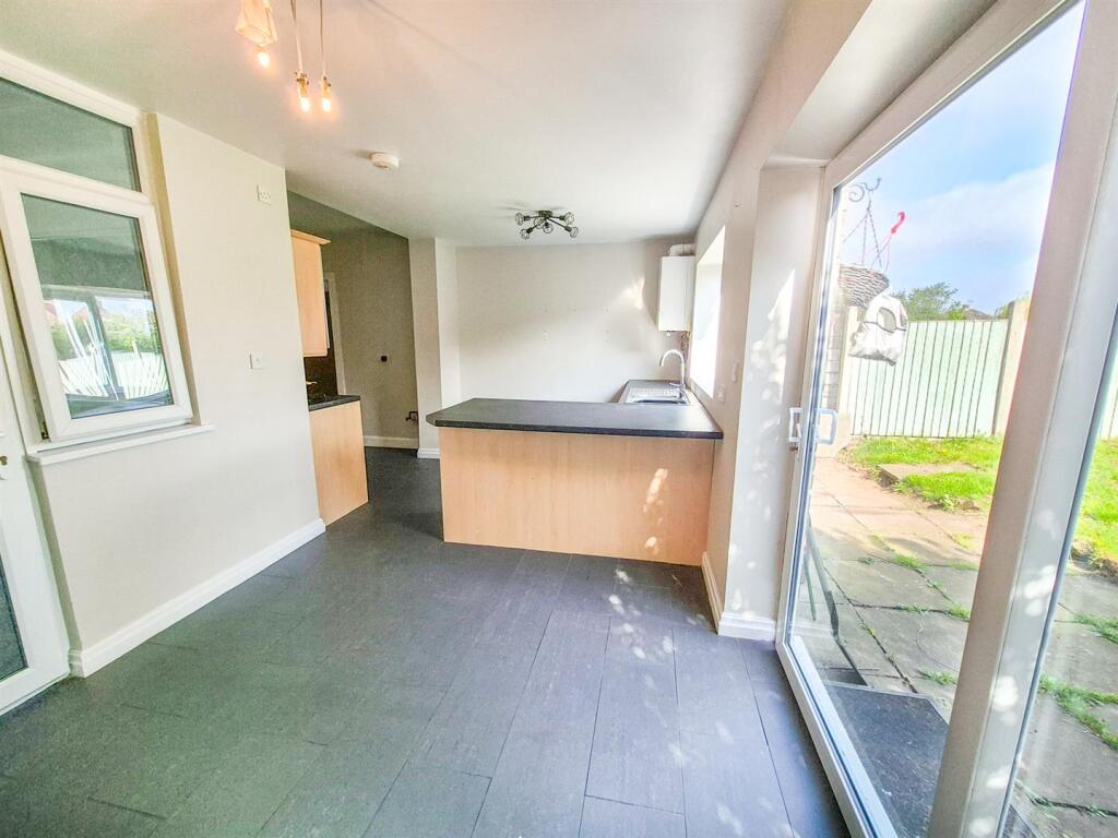 Thornleigh Avenue, Wirral - More