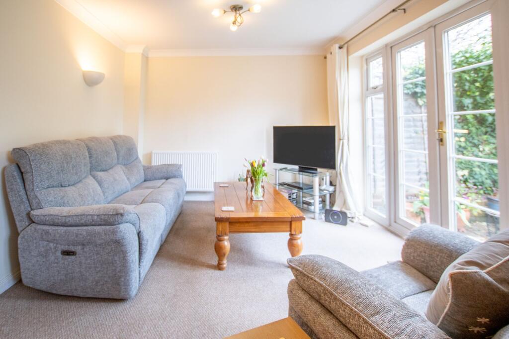 Brittens Close, Guildford, GU2 - View 3