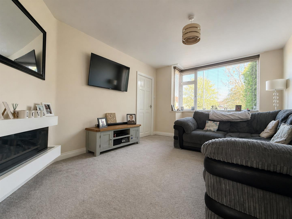 Ashtree Road, Cosby, Leicester photo 4