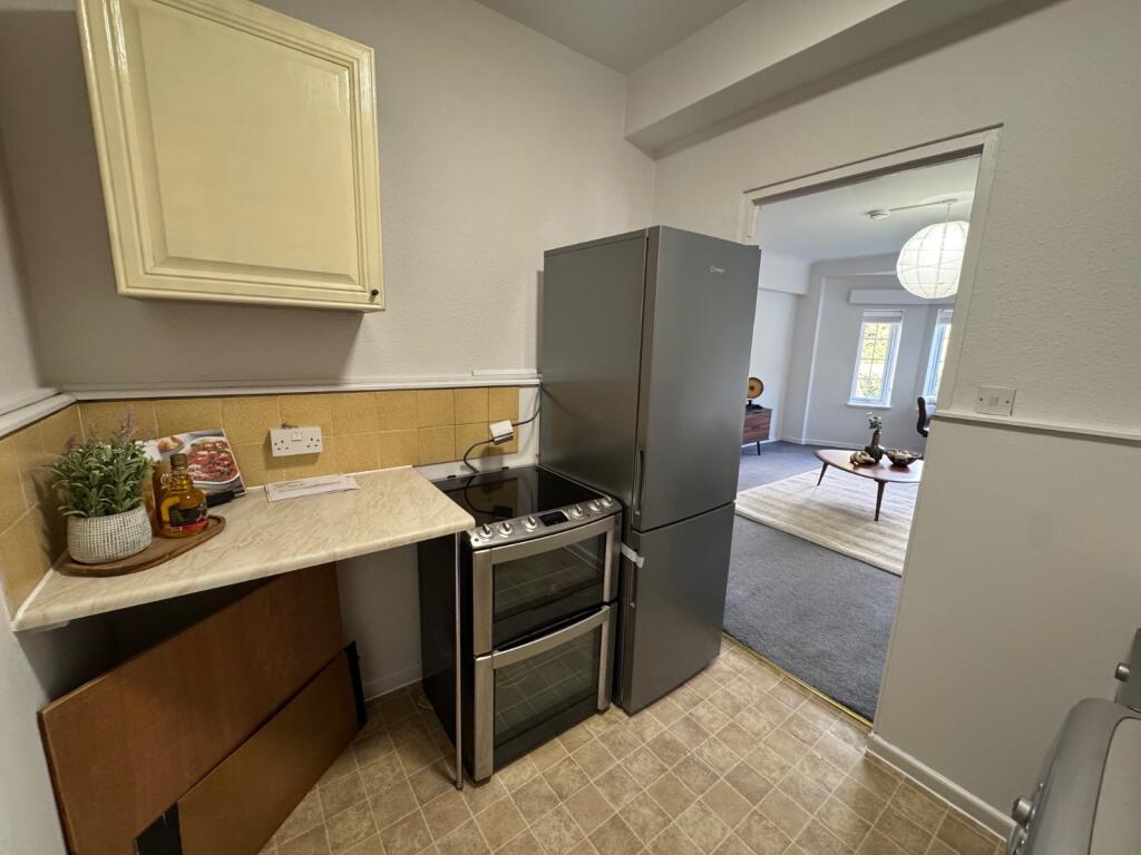 Apartment in Southampton - View 4