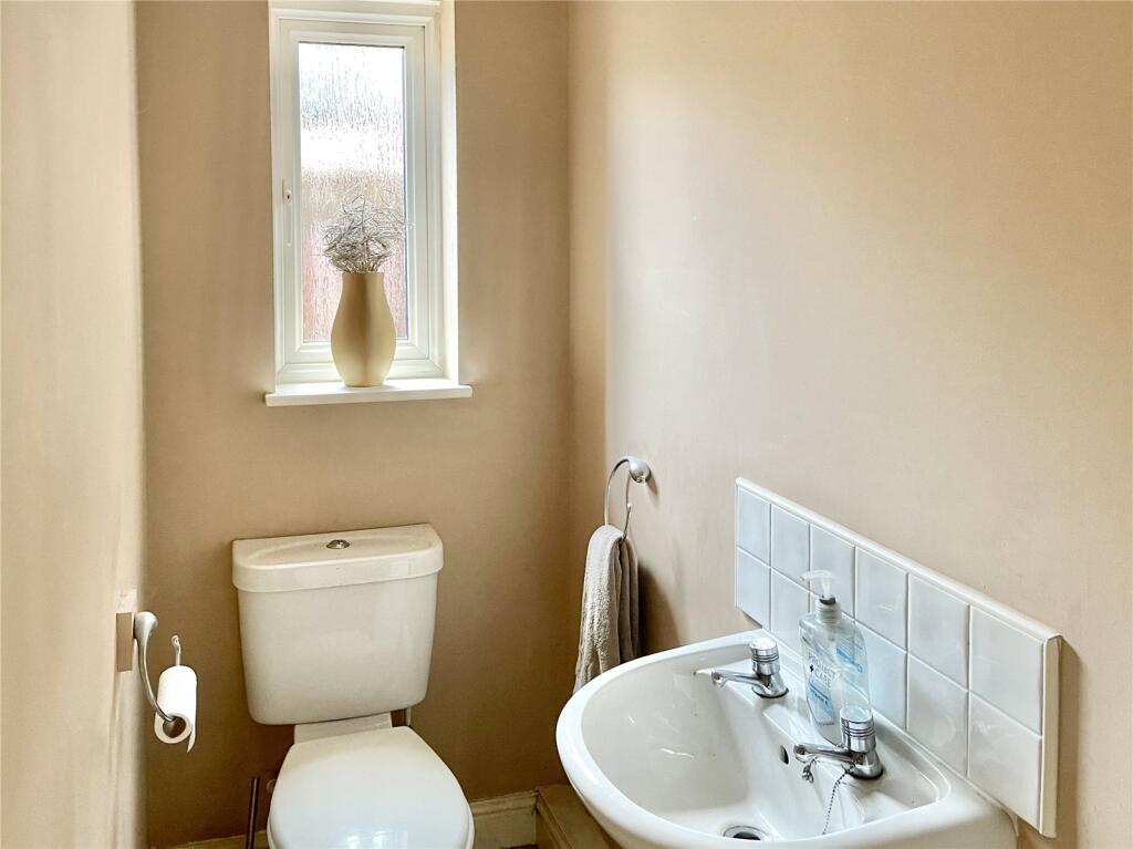 House in Barnsley, South Yorkshire - More