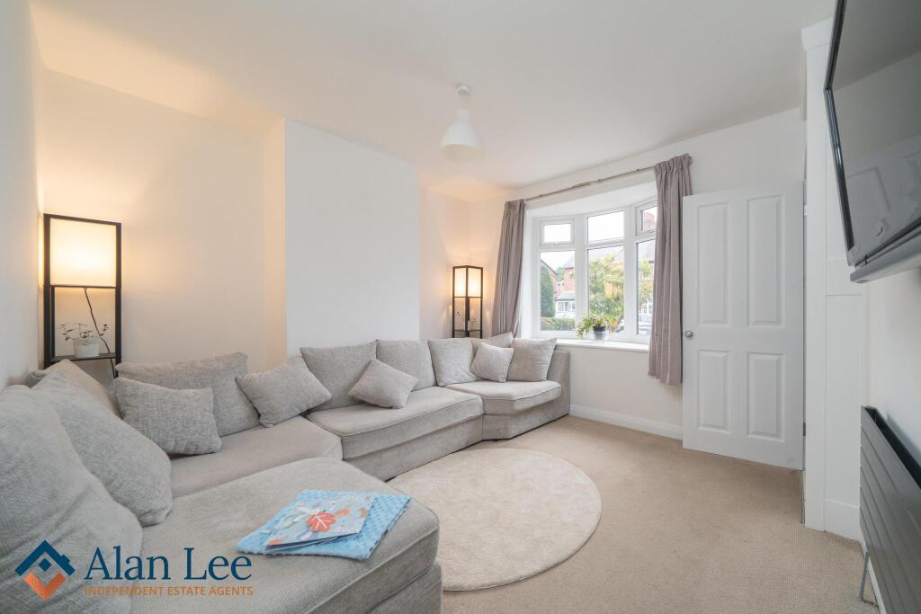 Meadow Way, Macclesfield, SK10 2BX photo 2