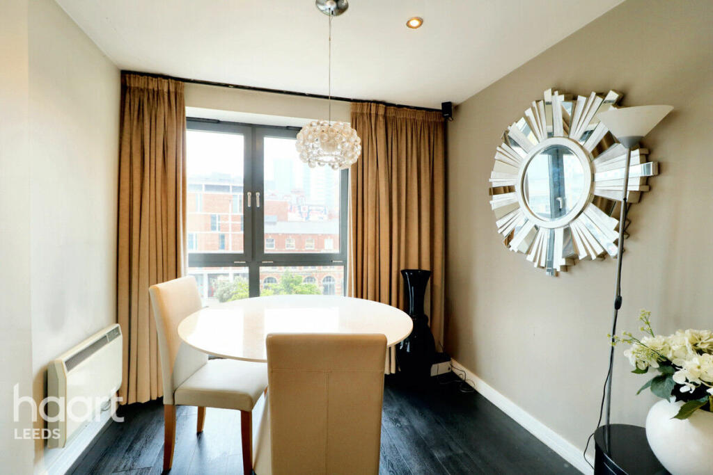 Calverley Street, Leeds photo 3