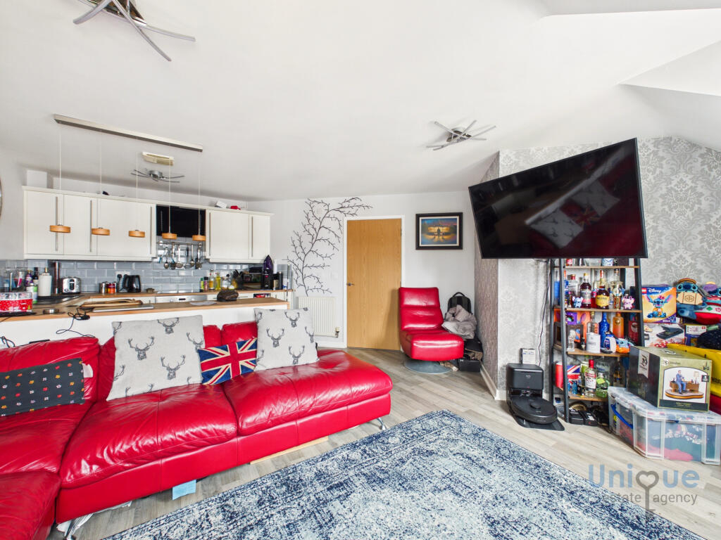 Apartment in Preston - View 3