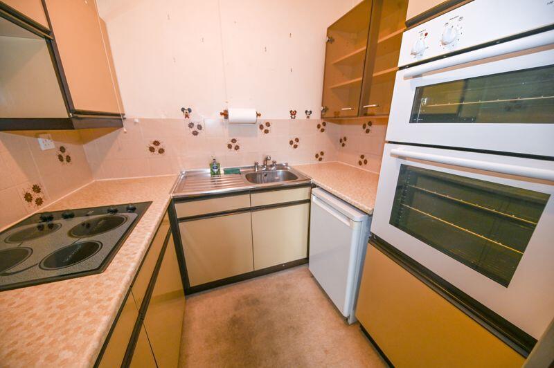 Holly Drive, Waterlooville photo 3