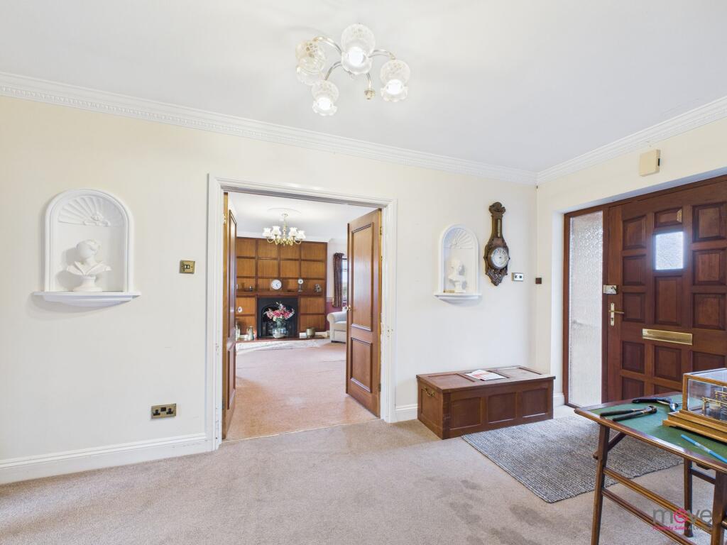 Springbank Road, Cheltenham, GL51 photo 3