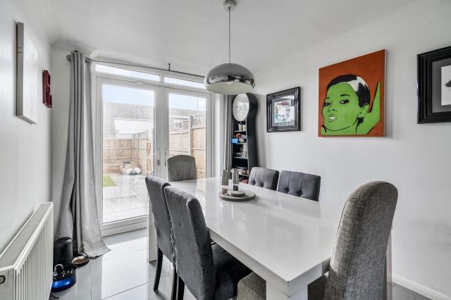 House in Bracknell, Hanworth - View 4