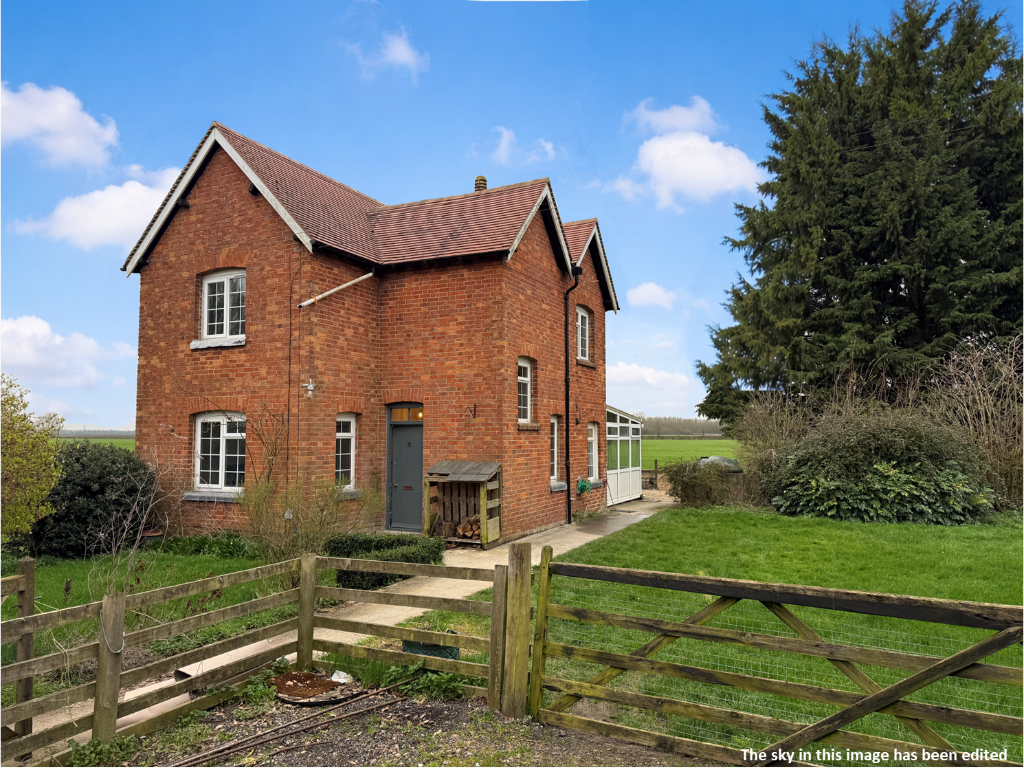 Main image of property: OX25