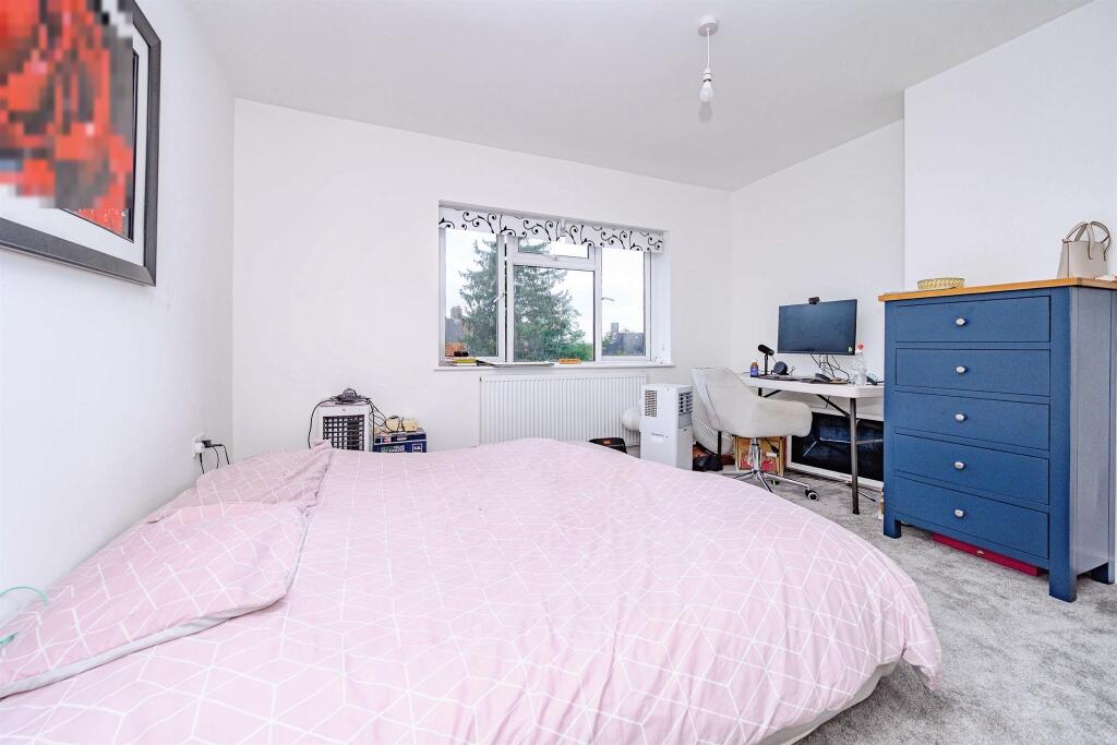 House in Three Rivers, Abbots Langley - View 4