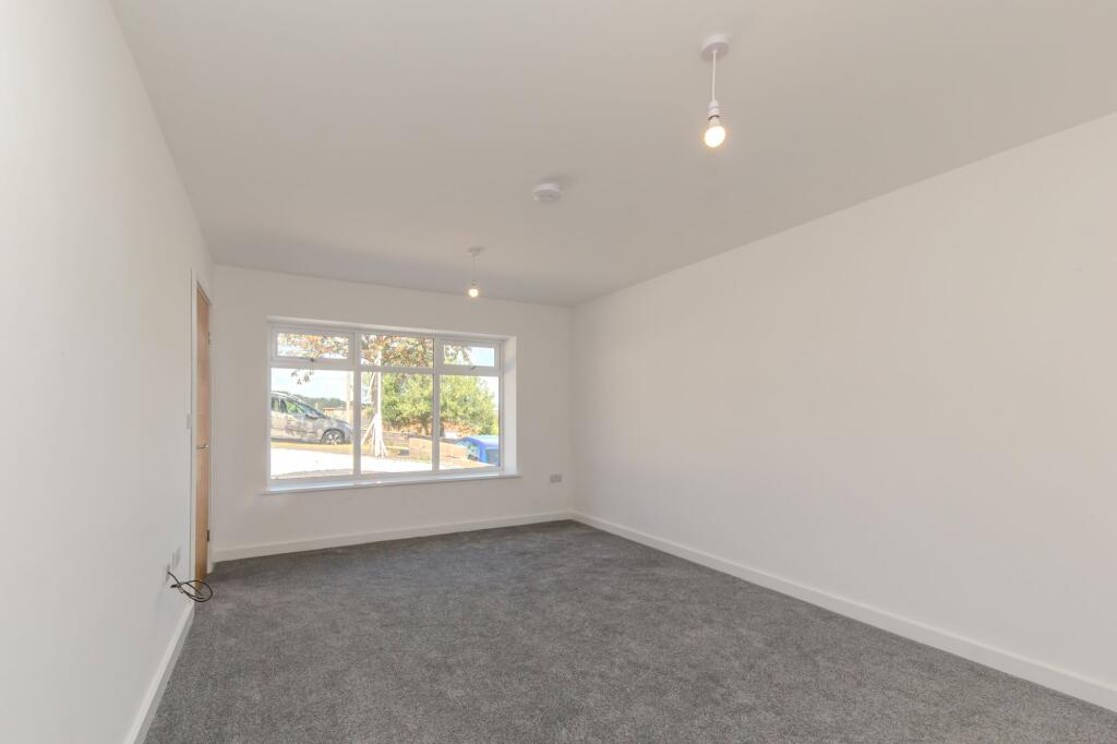 House in Stoke-on-Trent - More