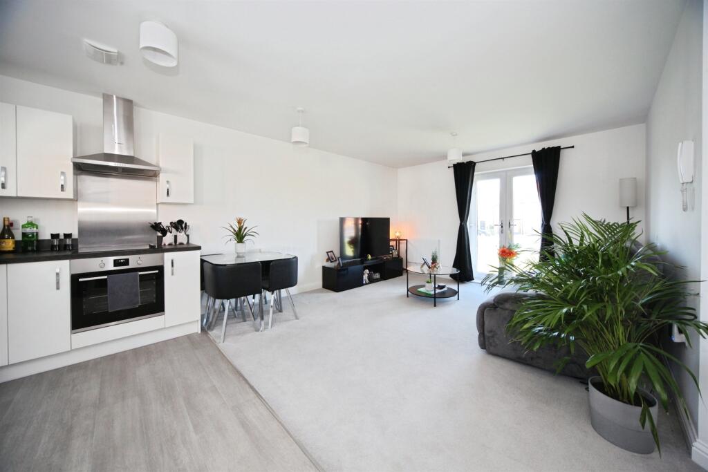 Dalmatian Drive, Houghton Regis, Dunstable photo 3