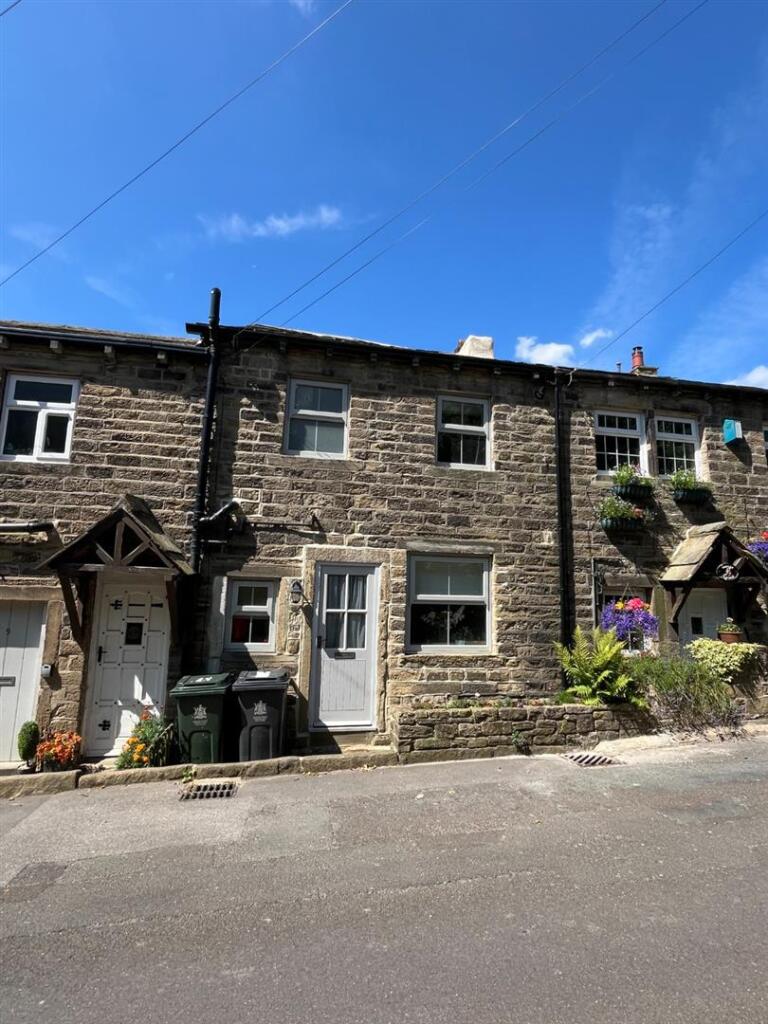 Main image of property: Peasacre, Bingley
