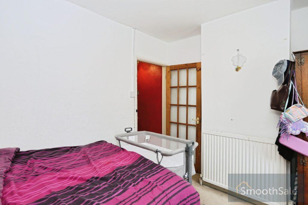 House in Swindon, Old Town, South Swindon - View 5