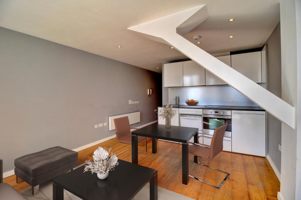 Apartment in Bristol, City of Bristol - View 4