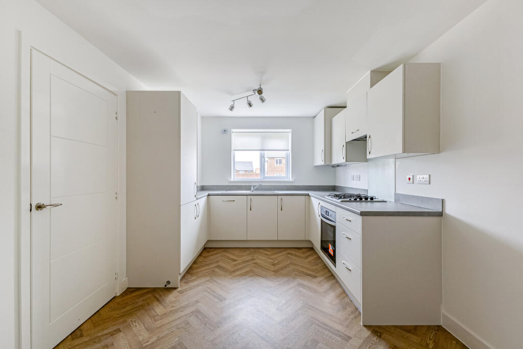 House in Stratford-on-Avon, Lighthorne Heath - View 2