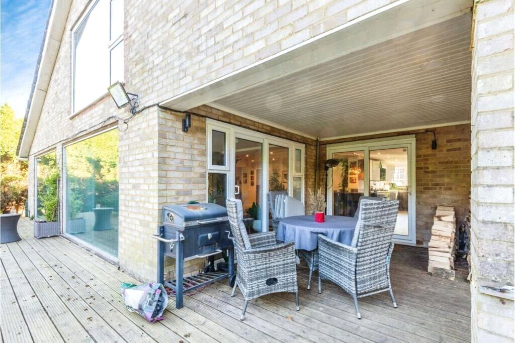 House in Mole Valley, Box Hill Village - View 4