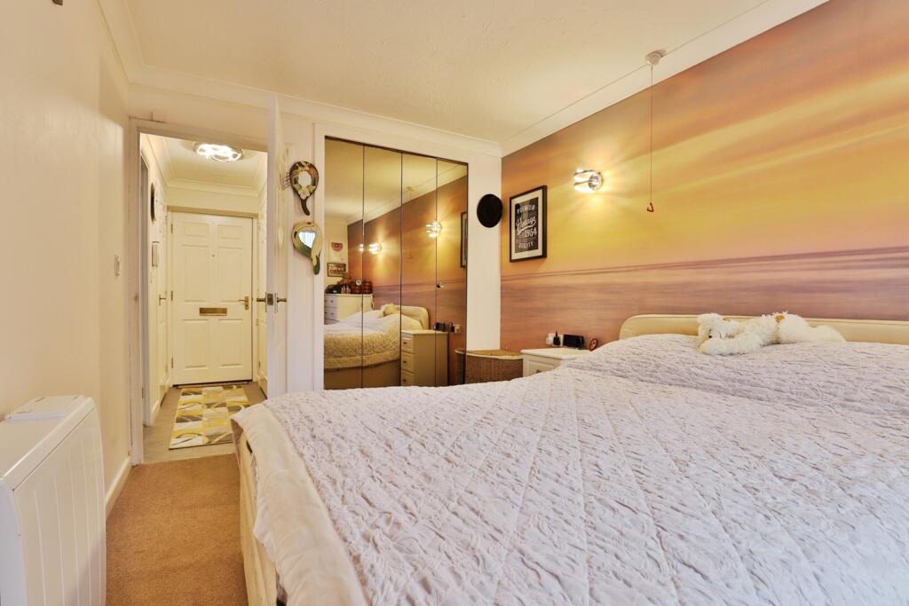 Apartment in Bournemouth - More