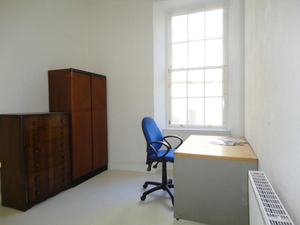 Apartment in Glasgow - View 2