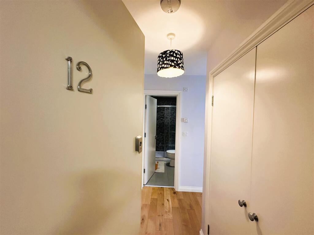 Main image of property: High Street, Keynsham