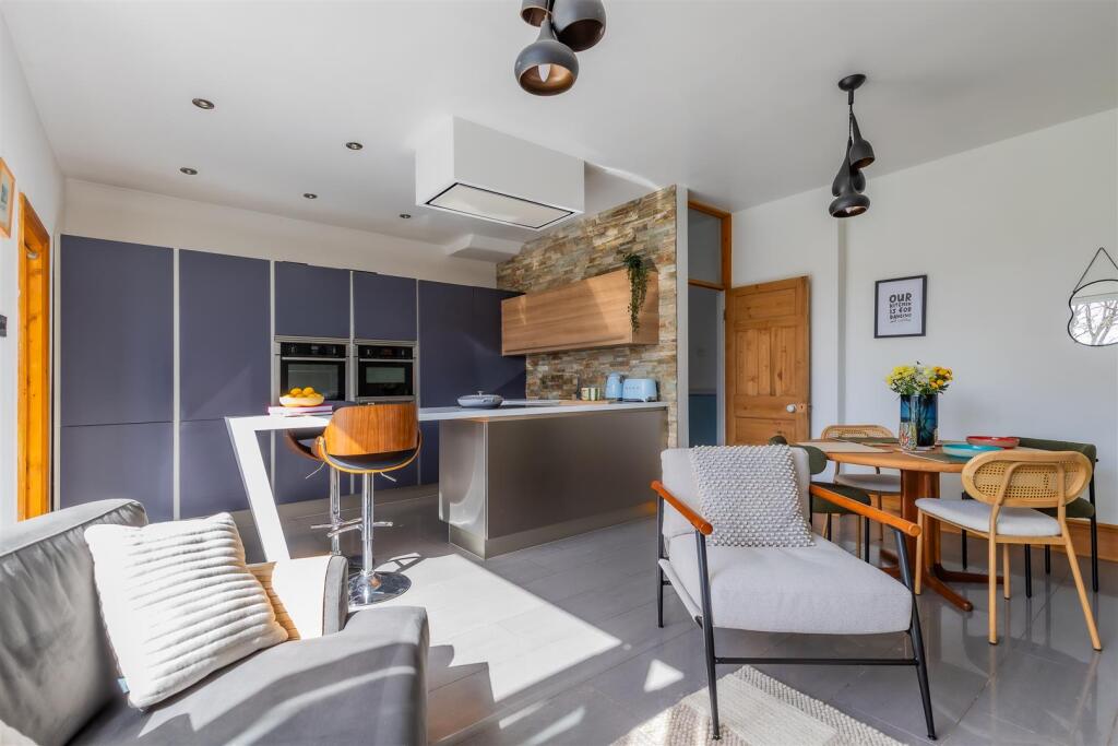 House in Cardiff - View 5