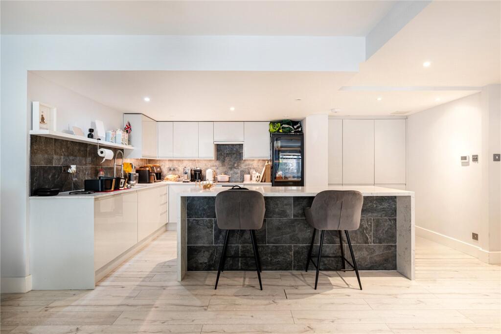 Apartment in London, City of Westminster - View 4