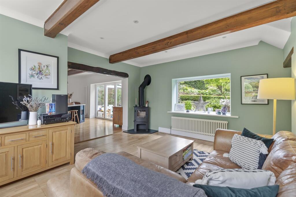 House in Bradford, Grove Road, Ilkley - View 4