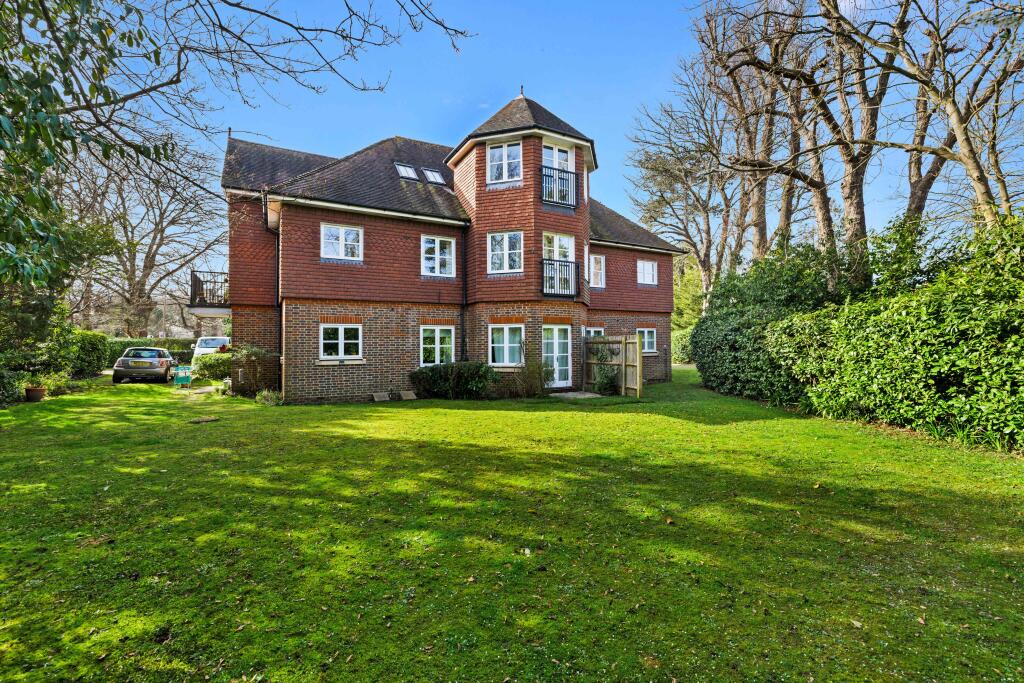 Main image of property: Ref: SB - Ringley Avenue, Horley, RH6 7GD