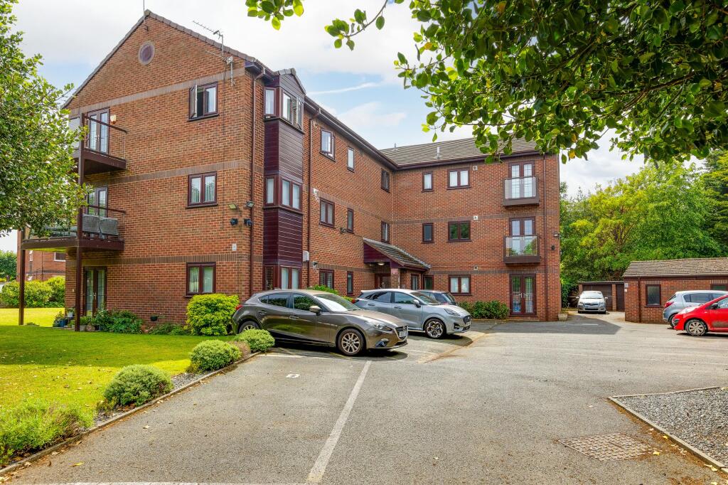 Main image of property: Lynton Court, 15 Merrilocks Road, L23