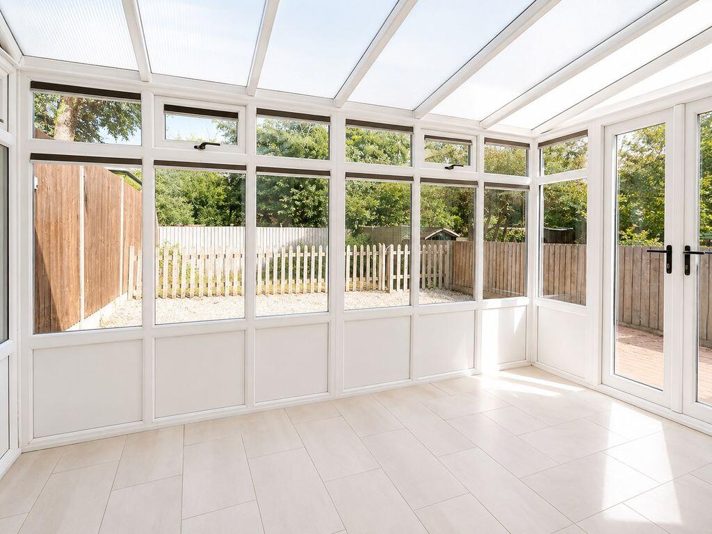House in Milton Keynes, Woughton on the Green - View 5