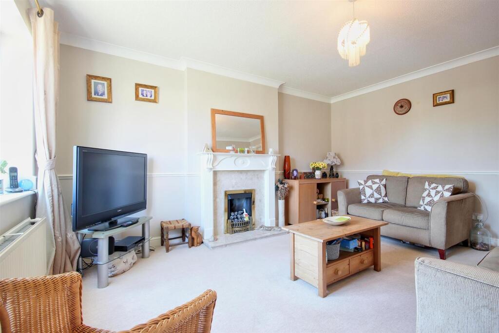 Oaklands, Hornsea photo 4