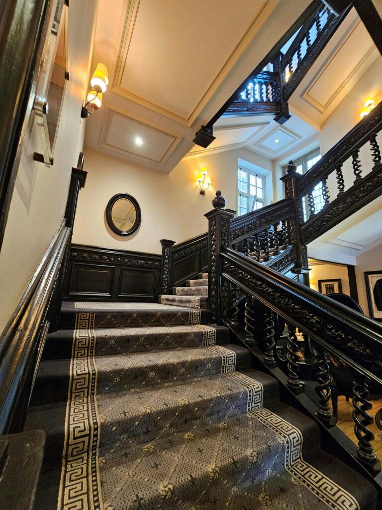 thumbnail_image005 1.jpg