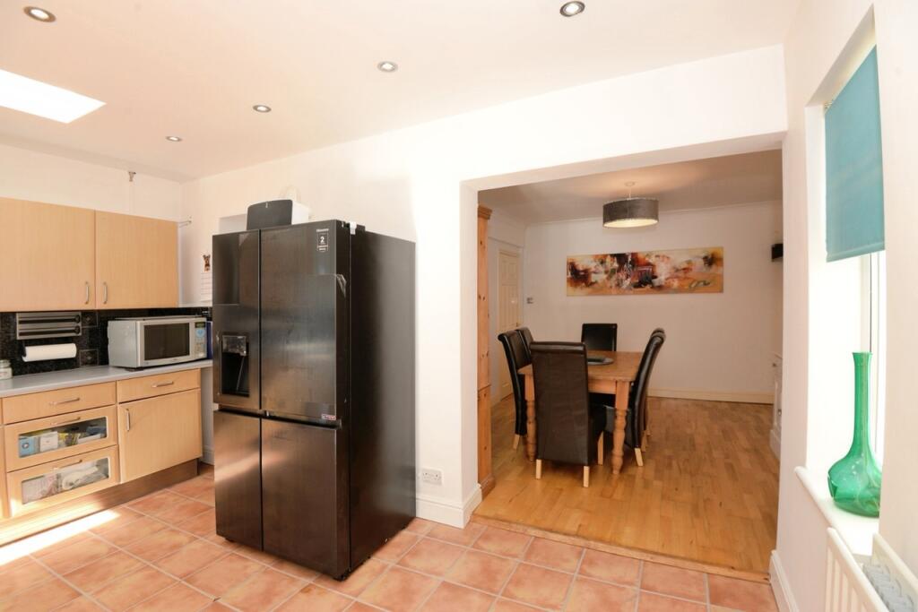 House in Slough - View 5