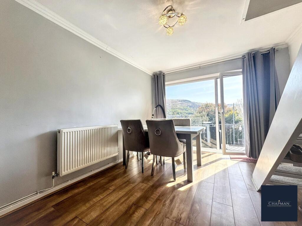 House in Porth - View 5